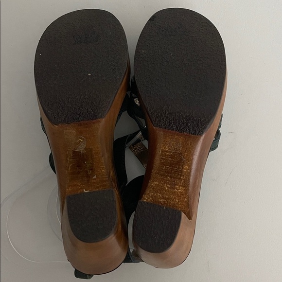 Jeffrey Campbell Crown Green Leather T Strap Wooden Heels Platform Clog Sandal 7 - Picture 6 of 9